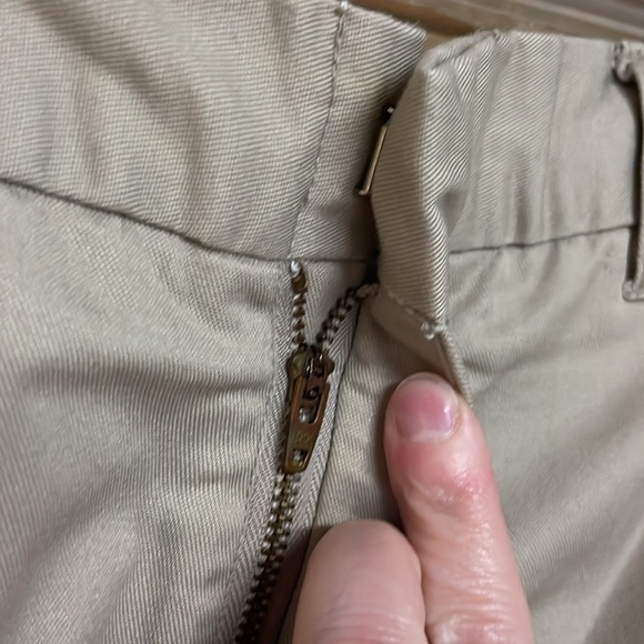 Wear Guard size W46 Khaki Color Flat Front Shorts with Front and Back Pockets - Picture 5 of 9